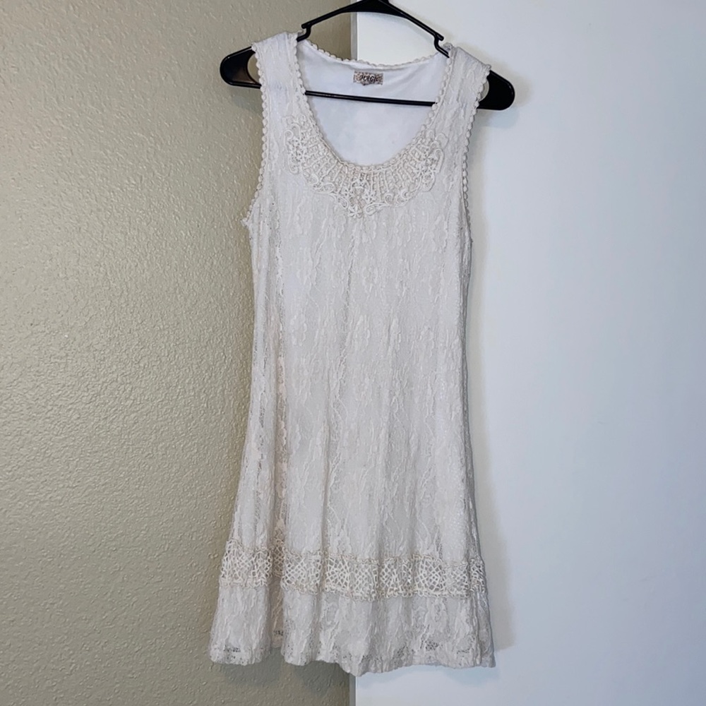 Beautiful boutique lace dress